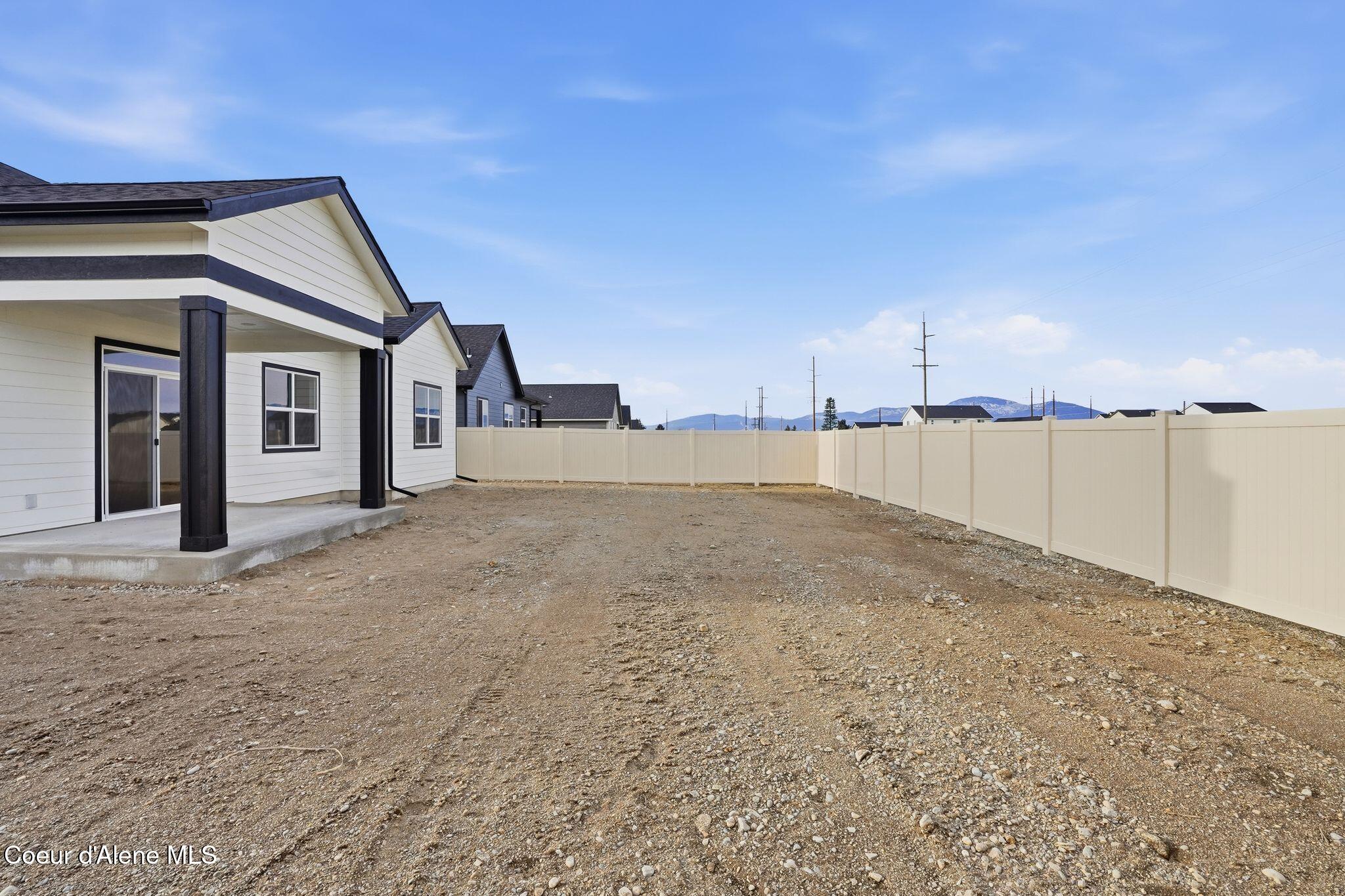 Coeur d'Alene, Idaho, 83815, United States, 4 Bedrooms Bedrooms, ,3 BathroomsBathrooms,Residential,For Sale,2015993