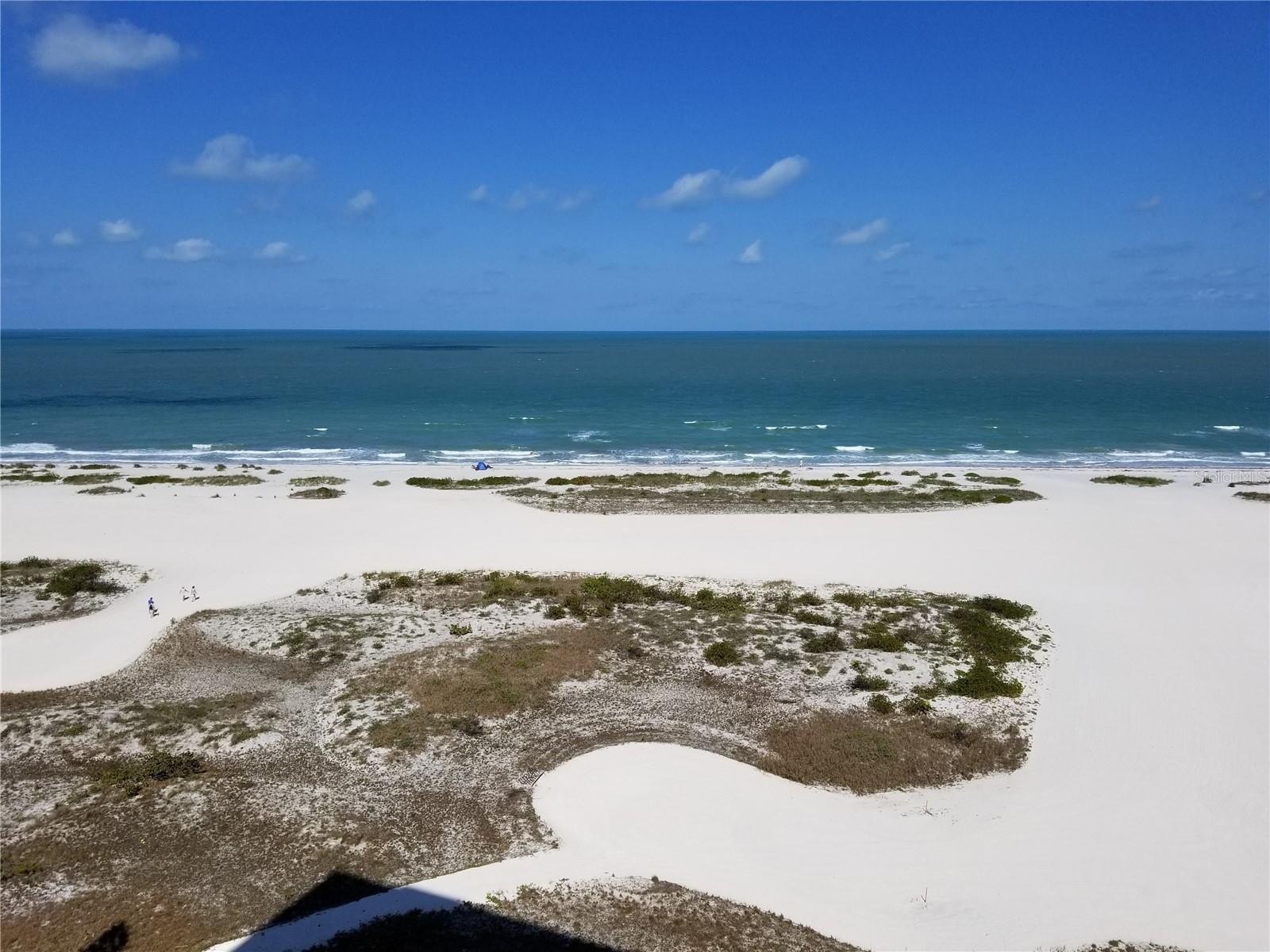 CLEARWATER BEACH, Florida, 33767, United States, 2 Bedrooms Bedrooms, ,2 BathroomsBathrooms,Residential,For Sale,1982675