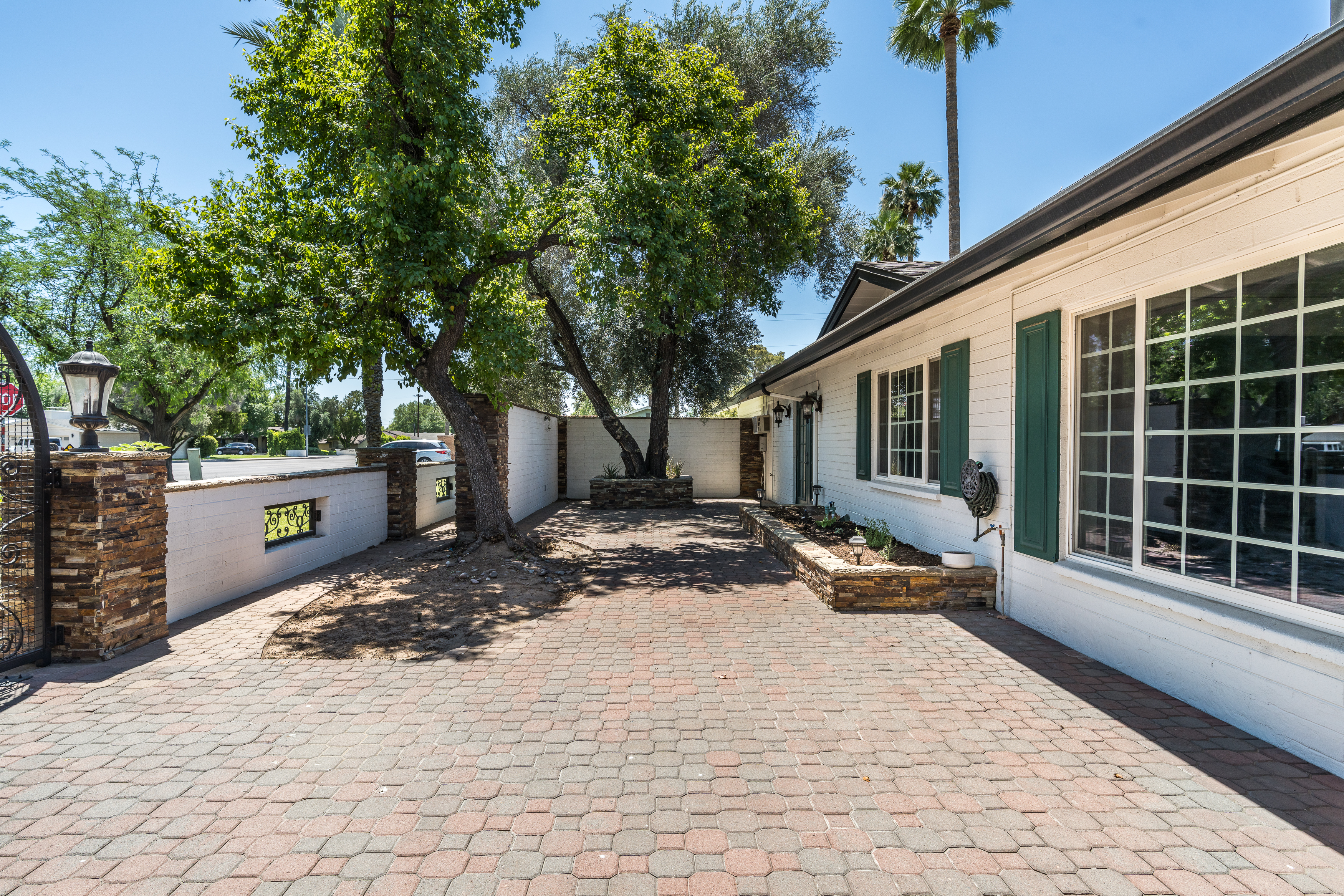  7540 N 7th Avenue  Phoenix, AZ - 物件實景