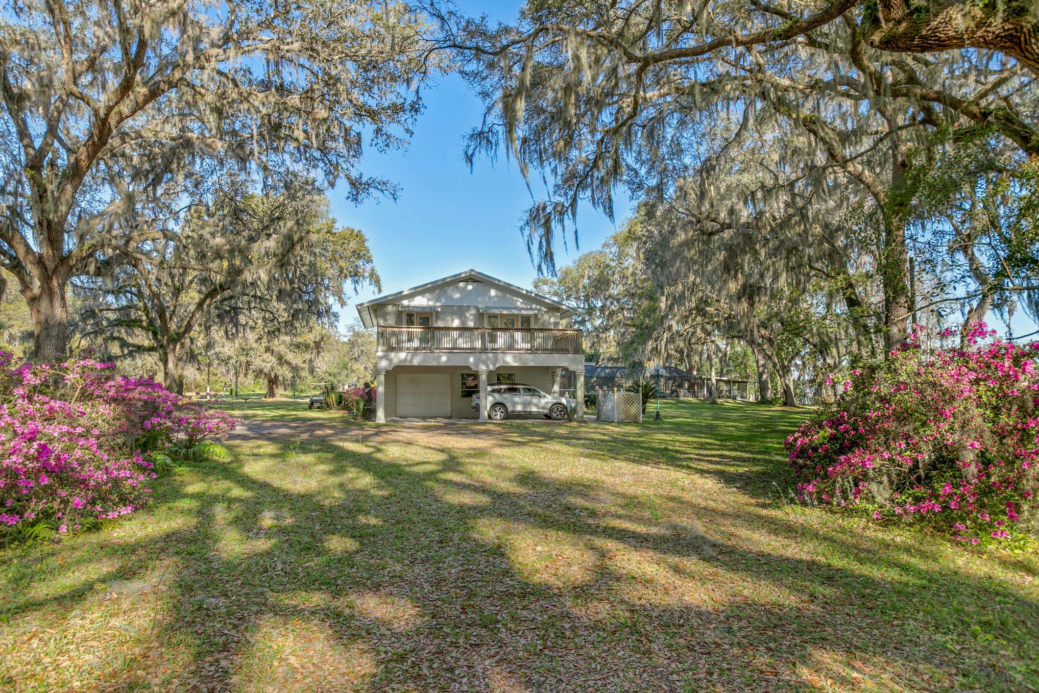 Crescent City, Florida, 32112, United States, 5 Bedrooms Bedrooms, ,3 BathroomsBathrooms,Residential,For Sale,1981097