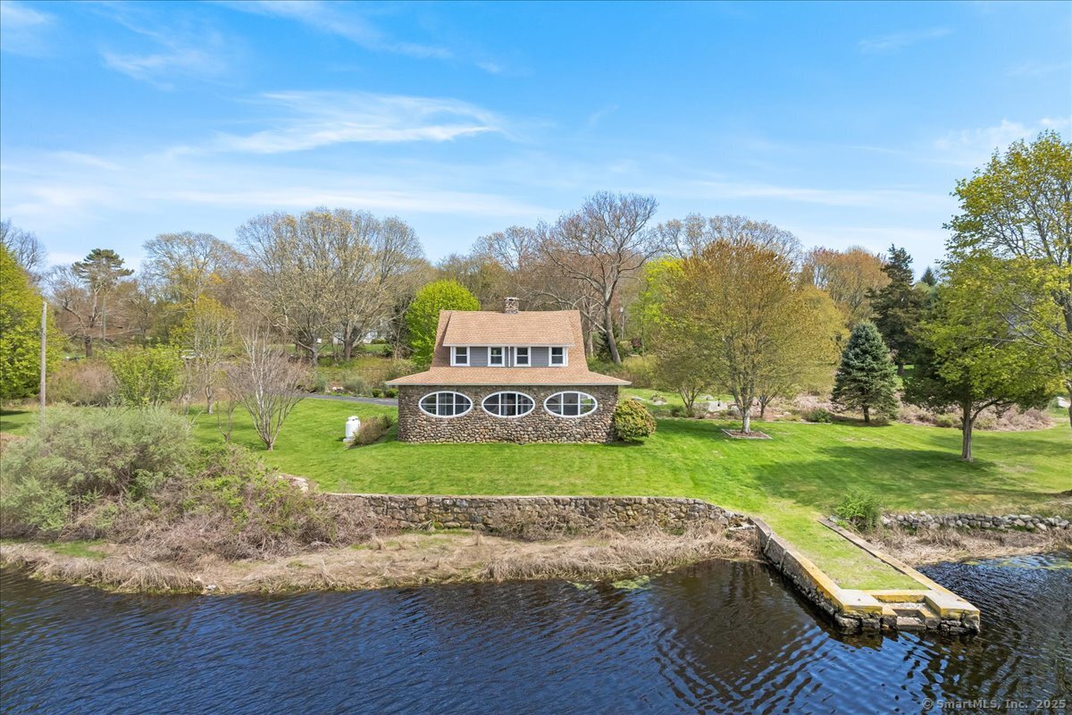 Stonington, Connecticut, 06379, United States, 3 Bedrooms Bedrooms, ,3 BathroomsBathrooms,Residential,For Sale,1830506