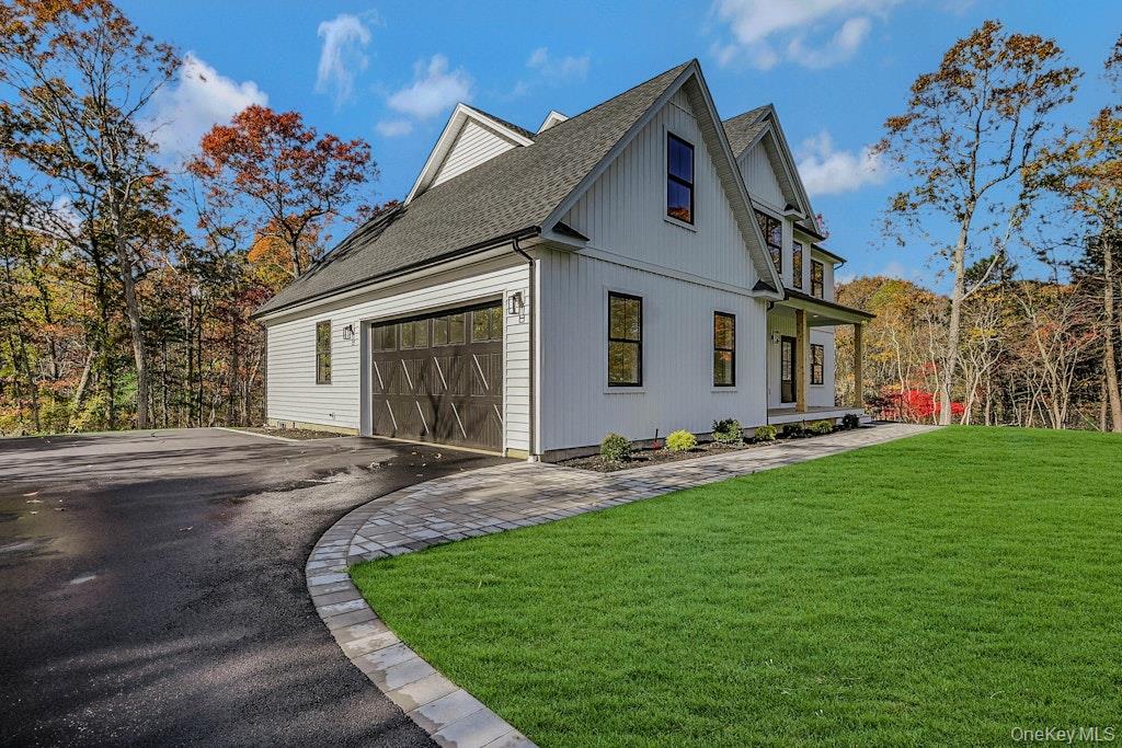 Middle Island, New York, 11953, United States, 4 Bedrooms Bedrooms, ,4 BathroomsBathrooms,Residential,For Sale,1988192