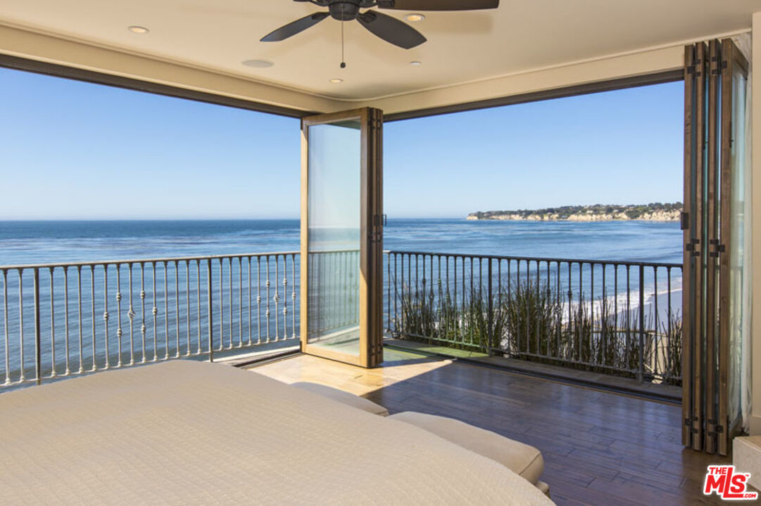 Malibu, California, 90265, United States, 5 Bedrooms Bedrooms, ,6 BathroomsBathrooms,Residential,For Sale,1895522