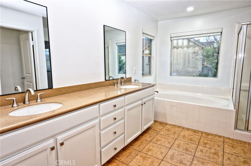 Corona, California, 92878, United States, 4 Bedrooms Bedrooms, ,3 BathroomsBathrooms,Residential,For Sale,2002963