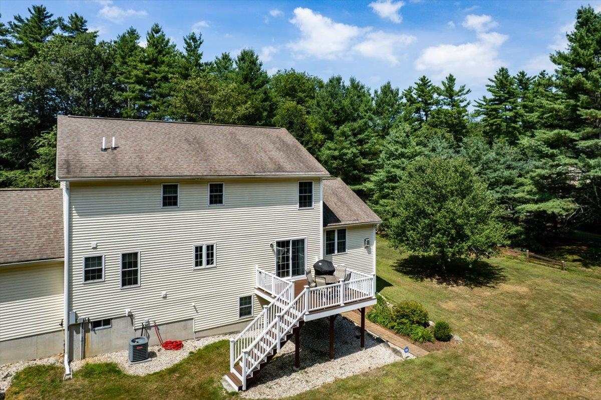 Bedford, New Hampshire, 03110, United States, 4 Bedrooms Bedrooms, ,3 BathroomsBathrooms,Residential,For Sale,1940392