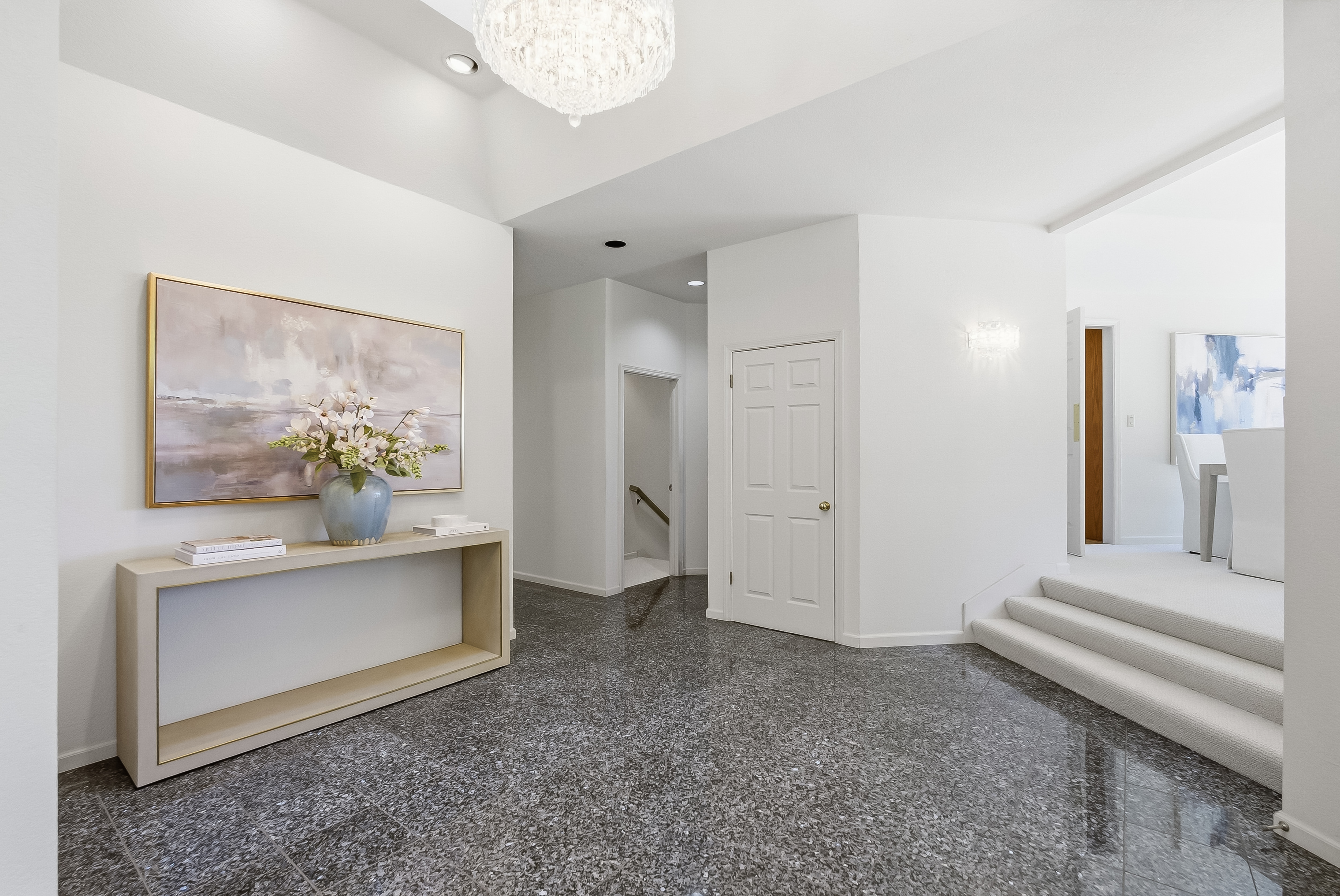  More Than 2.7 Acres of Privacy and Potential with Palo Alto Schools - 物件實景