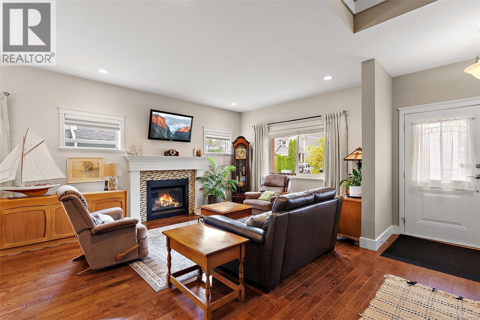 DUNCAN, British Columbia, V9L 0E1, CA, 4 Bedrooms Bedrooms, ,3 BathroomsBathrooms,Residential,For Sale,1949053