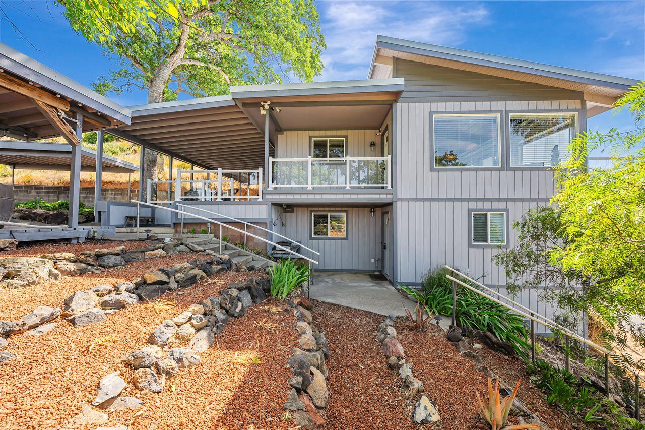 Clearlake Park, California, 95424, United States, 3 Bedrooms Bedrooms, ,2 BathroomsBathrooms,Residential,For Sale,1938587