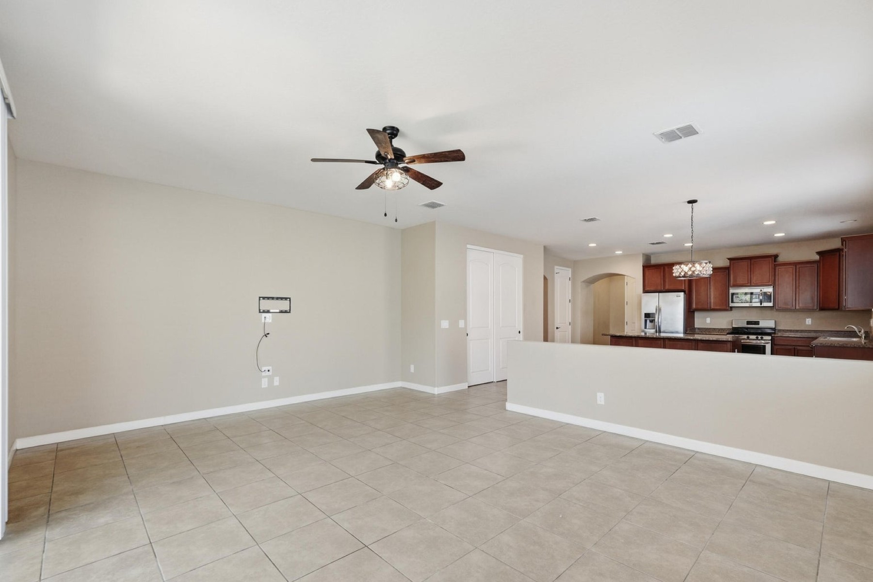 9413 W Georgia Avenue  Glendale, AZ - 物件實景