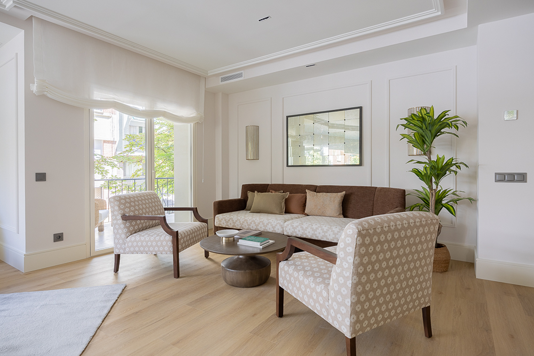  Fantastic 4-bedroom home with a private patio, in the Salamanca neighborhood. - 物件實景