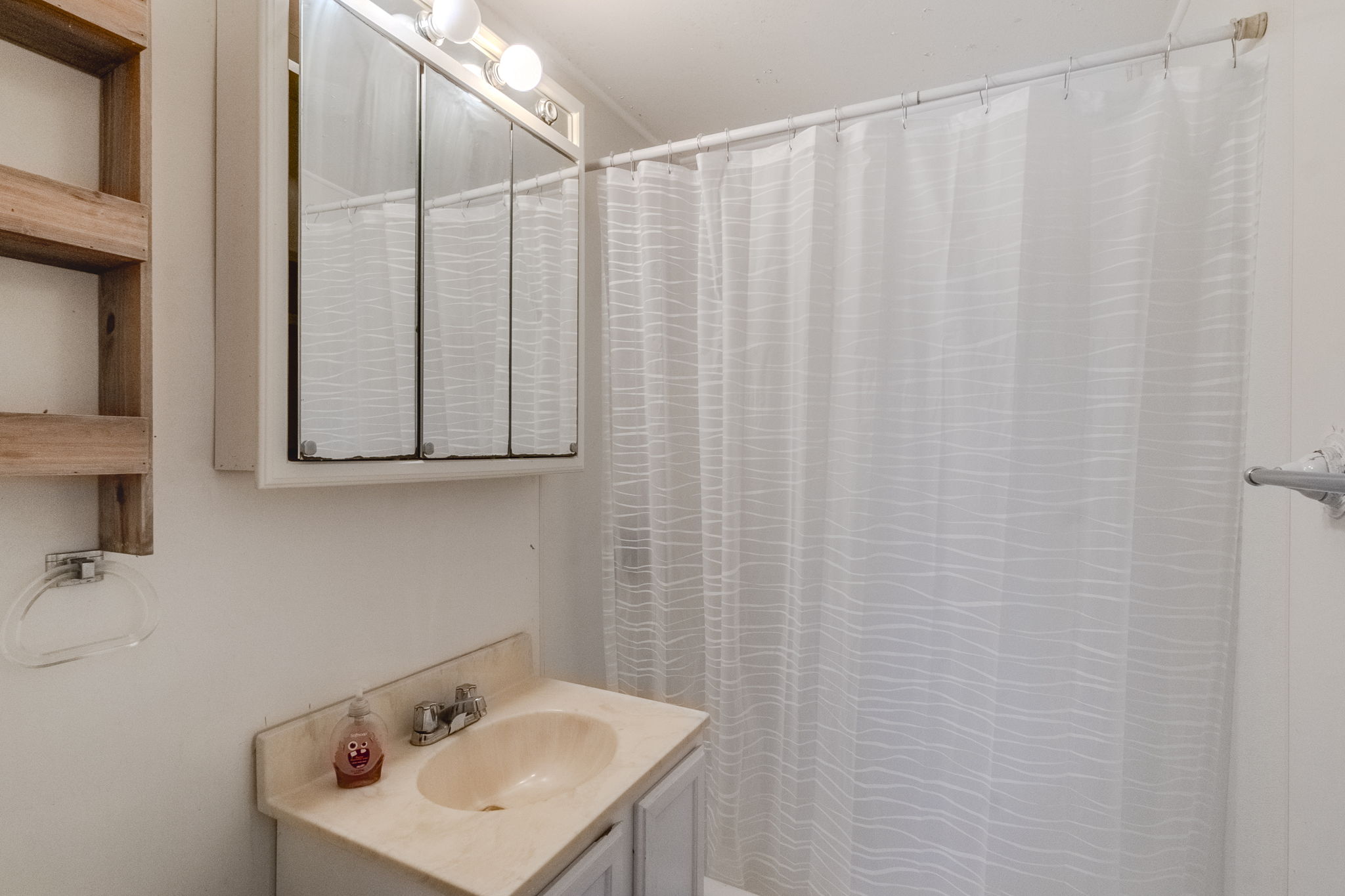 Clear Lake, Iowa, 50428, United States, 5 Bedrooms Bedrooms, ,3 BathroomsBathrooms,Residential,For Sale,1982765