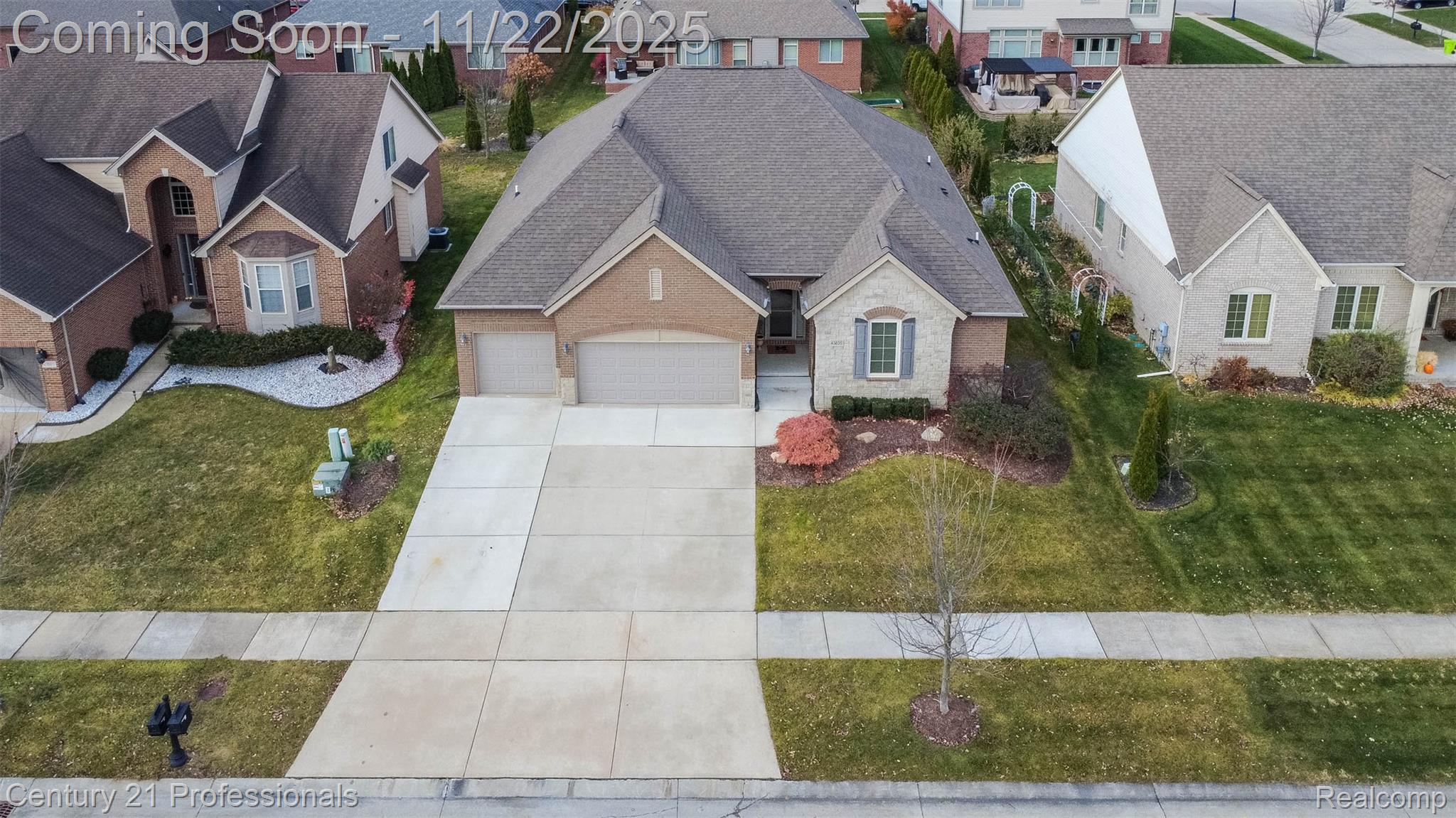 ClintonTownship, Michigan, 48038, United States, 3 Bedrooms Bedrooms, ,4 BathroomsBathrooms,Residential,For Sale,1994254