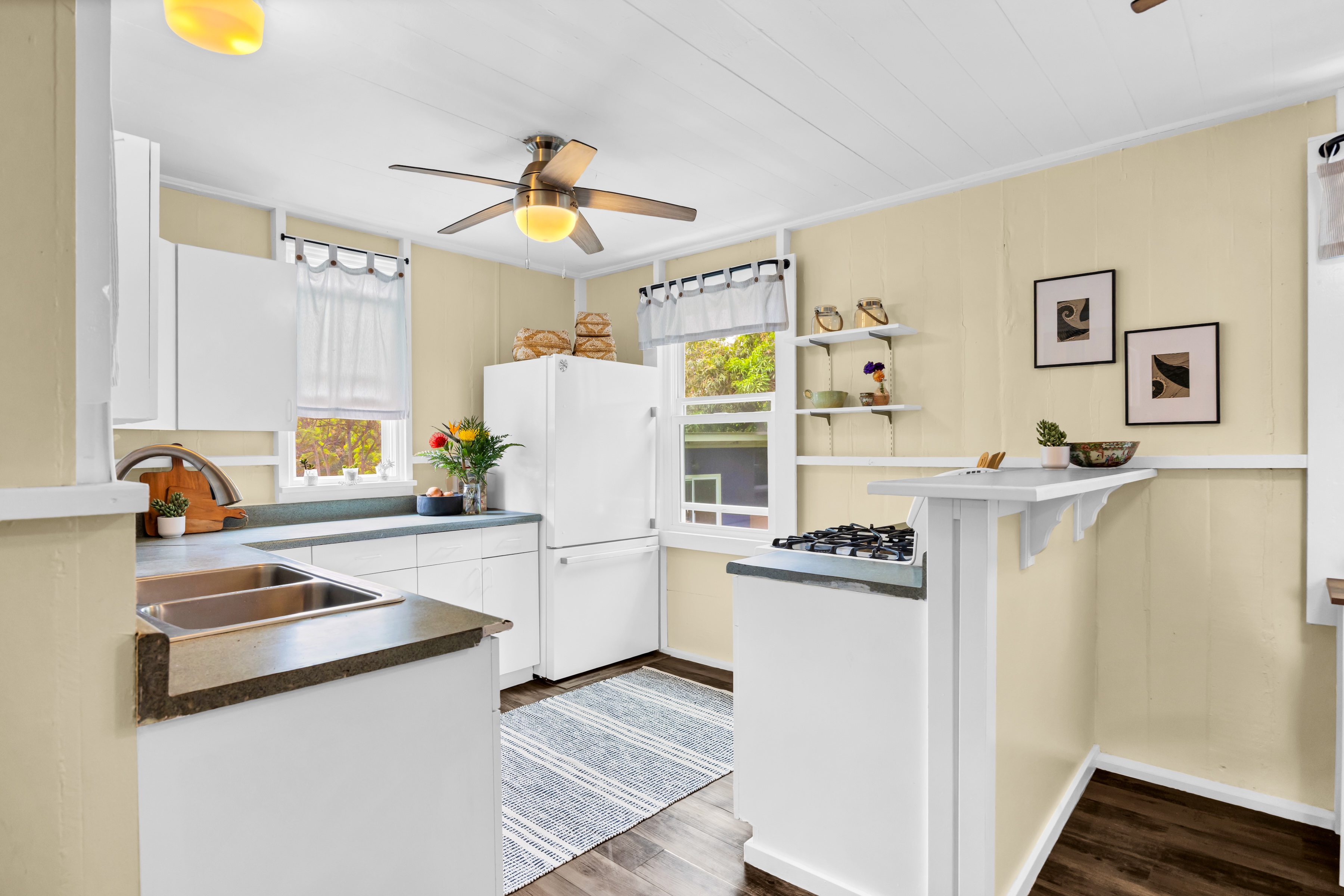  Timeless Plantation Home with Modern Upgrades - 物件實景