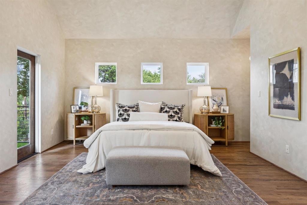 Dallas, Texas, 75211, United States, 4 Bedrooms Bedrooms, ,3 BathroomsBathrooms,Residential,For Sale,1988260