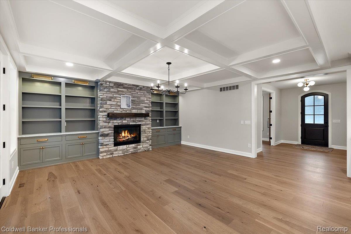 Plymouth, Michigan, 48170, United States, 4 Bedrooms Bedrooms, ,4 BathroomsBathrooms,Residential,For Sale,1986255