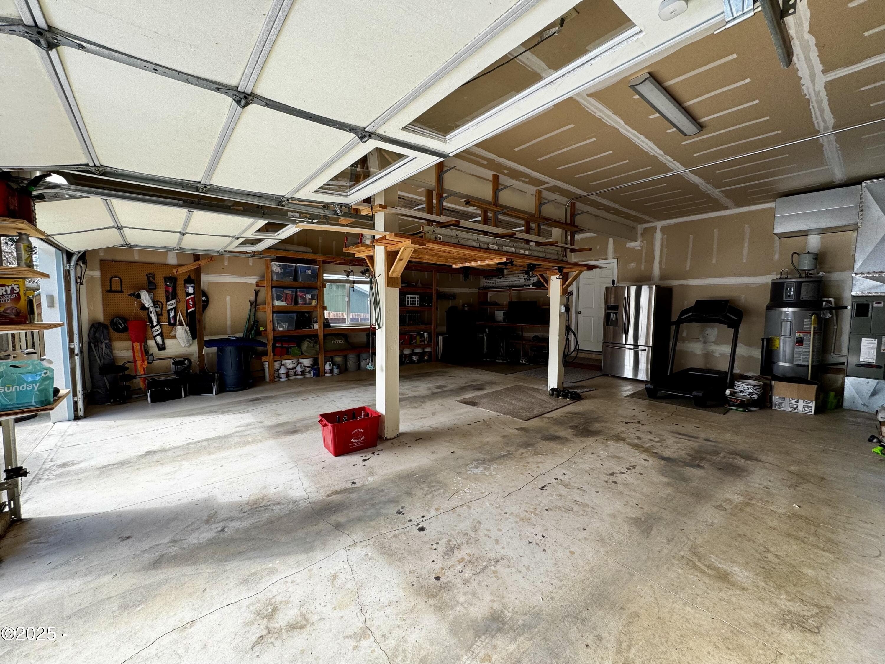 Newport, Oregon, 97365, United States, 3 Bedrooms Bedrooms, ,3 BathroomsBathrooms,Residential,For Sale,1777733