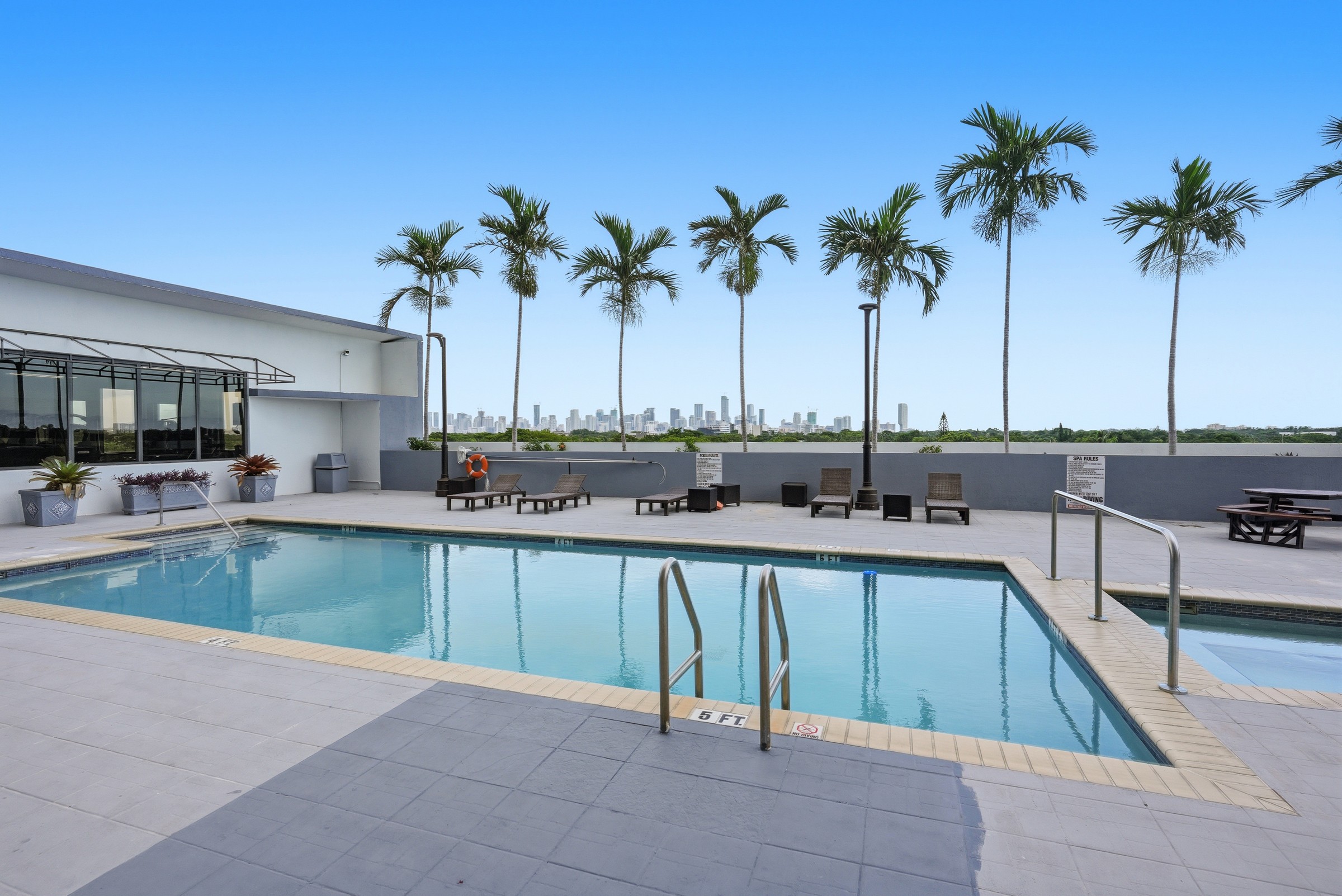  2301 SW 27th Ave, Miami, FL, 33145 - 物件實景