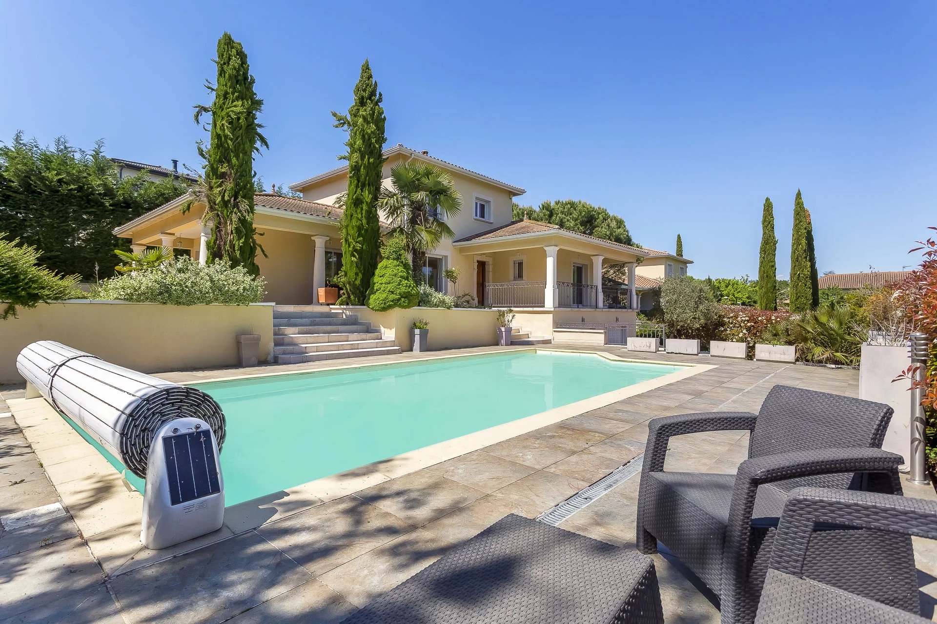 Francheville, Auvergne-Rhône-Alpes, 69340, FR, 6 Bedrooms Bedrooms, ,Residential,For Sale,1942324