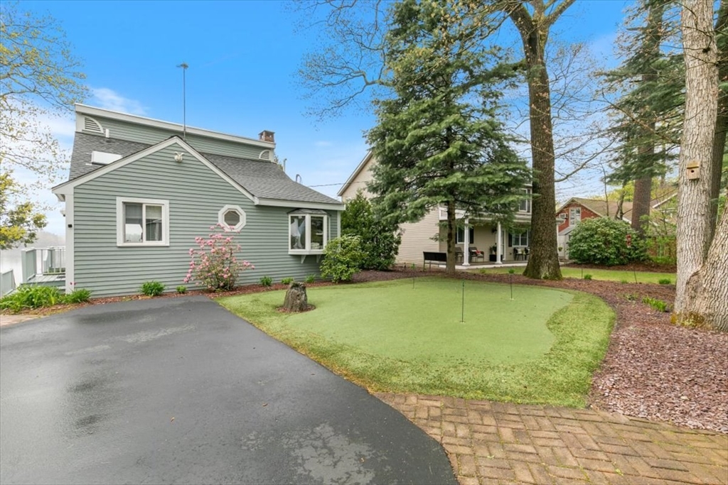 Kingston, New Hampshire, 03848, United States, 2 Bedrooms Bedrooms, ,2 BathroomsBathrooms,Residential,For Sale,1879269
