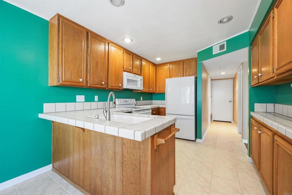 San Diego, California, 92119, United States, 3 Bedrooms Bedrooms, ,3 BathroomsBathrooms,Residential,For Sale,1951168