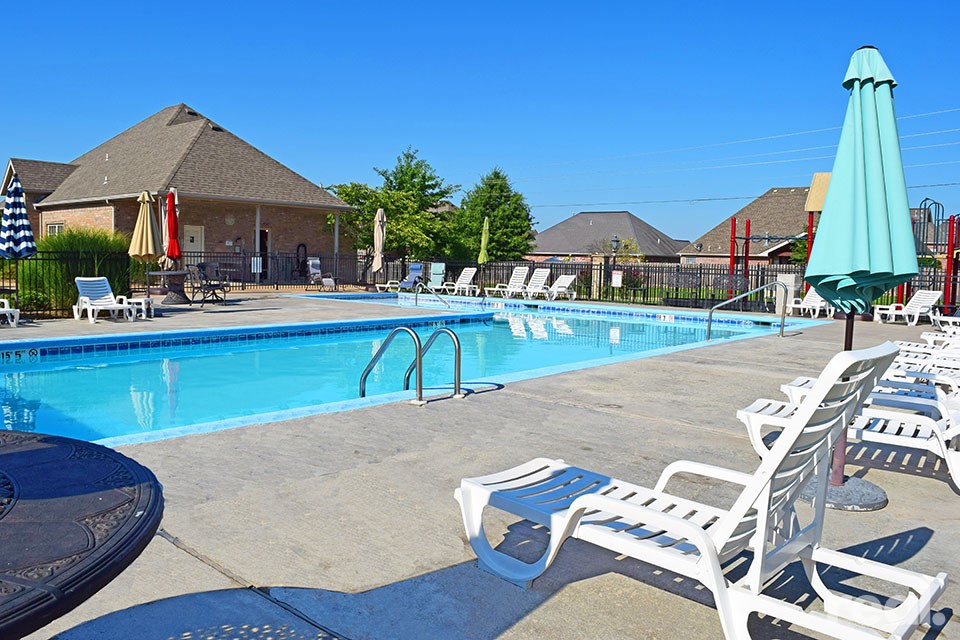 Rogers, Arkansas, 72758, United States, 5 Bedrooms Bedrooms, ,4 BathroomsBathrooms,Residential,For Sale,1882904