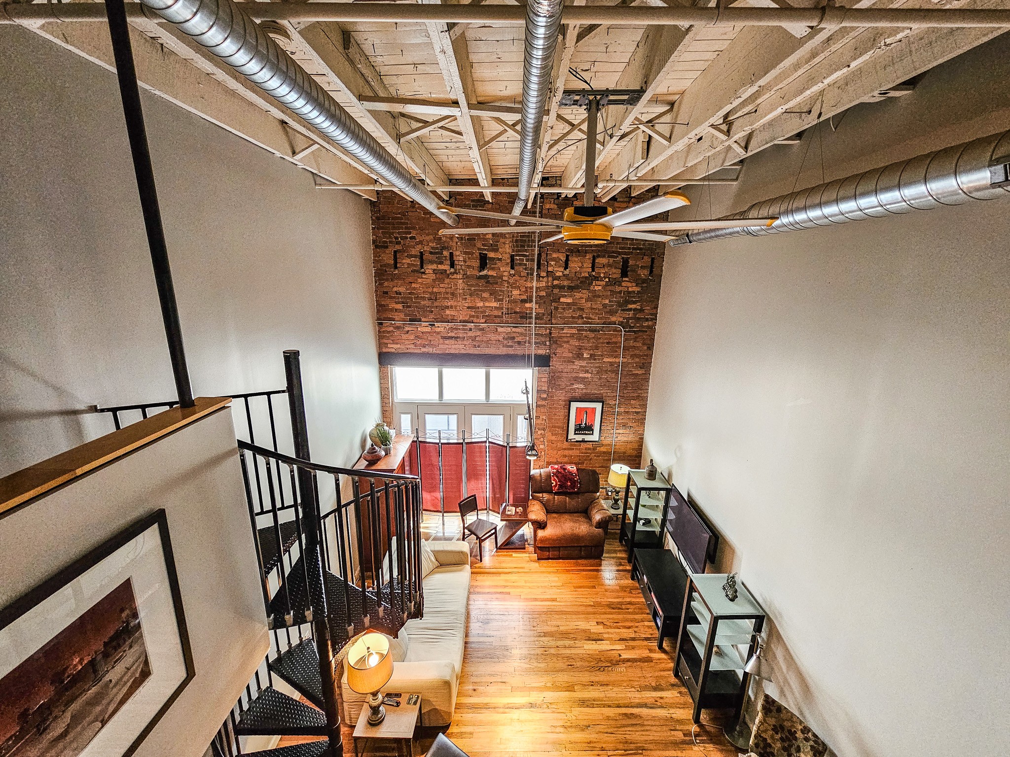 Nashville, Tennessee, 37219, United States, 2 Bedrooms Bedrooms, ,2 BathroomsBathrooms,Residential,For Sale,1743345