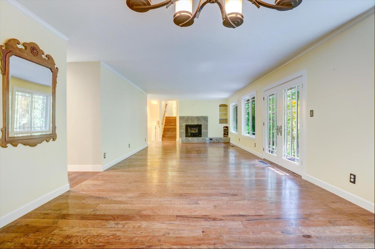 Nevada City, California, 95959, United States, 4 Bedrooms Bedrooms, ,4 BathroomsBathrooms,Residential,For Sale,1921585