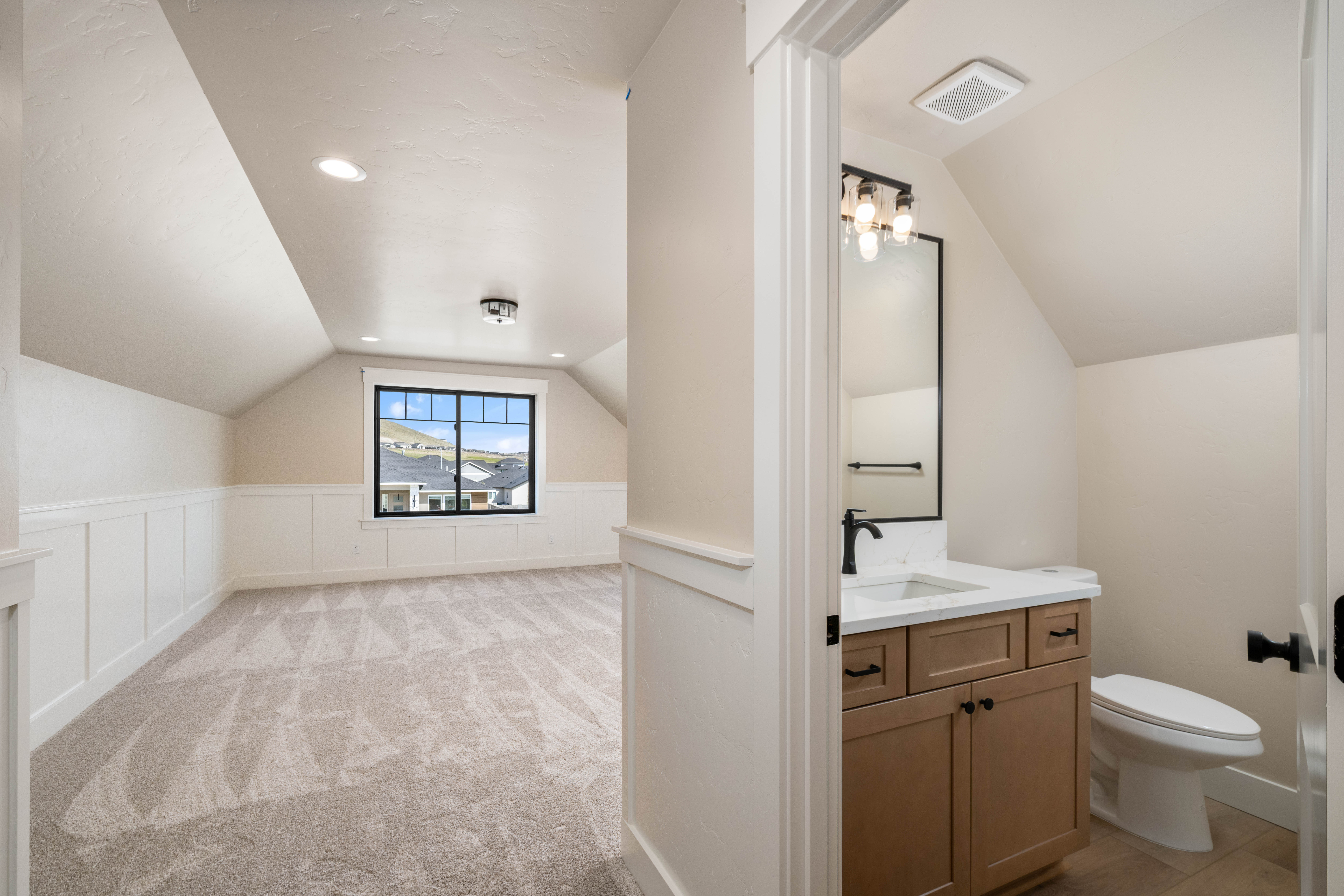  Brand new rambler with bonus room/ South Richland - 物件實景
