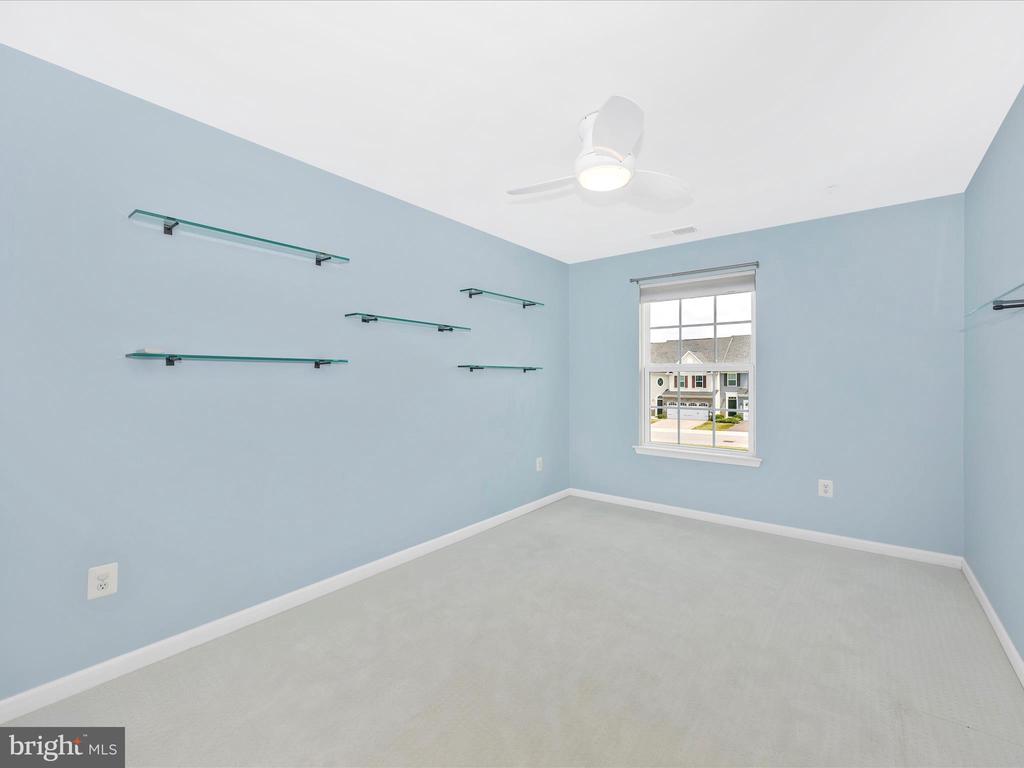 Frederick, Maryland, 21703, United States, 3 Bedrooms Bedrooms, ,3 BathroomsBathrooms,Residential,For Sale,1935549