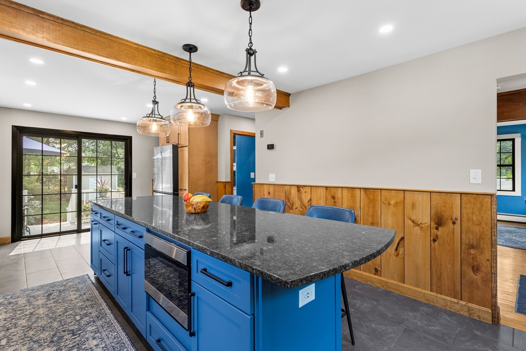 Waltham, Massachusetts, 02451, United States, 4 Bedrooms Bedrooms, ,2 BathroomsBathrooms,Residential,For Sale,1914074