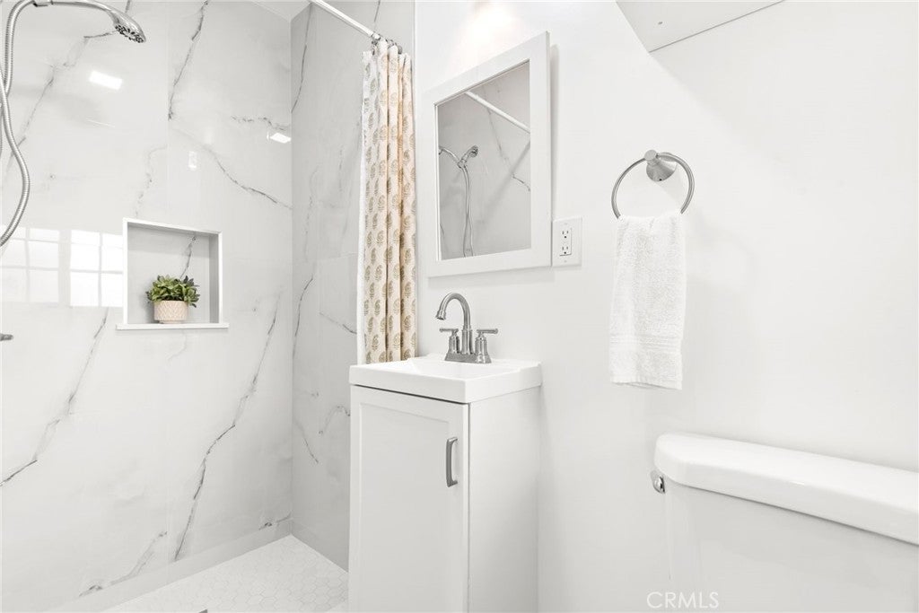 Los Angeles, California, 90063, United States, 3 Bedrooms Bedrooms, ,1 BathroomBathrooms,Residential,For Sale,1729506