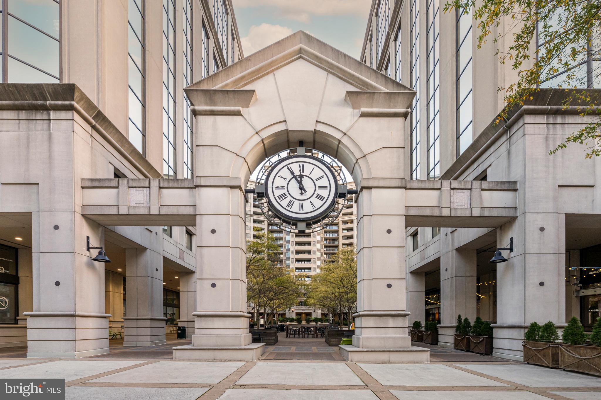 Arlington, Virginia, 22209, United States, 2 Bedrooms Bedrooms, ,2 BathroomsBathrooms,Residential,For Sale,1992776