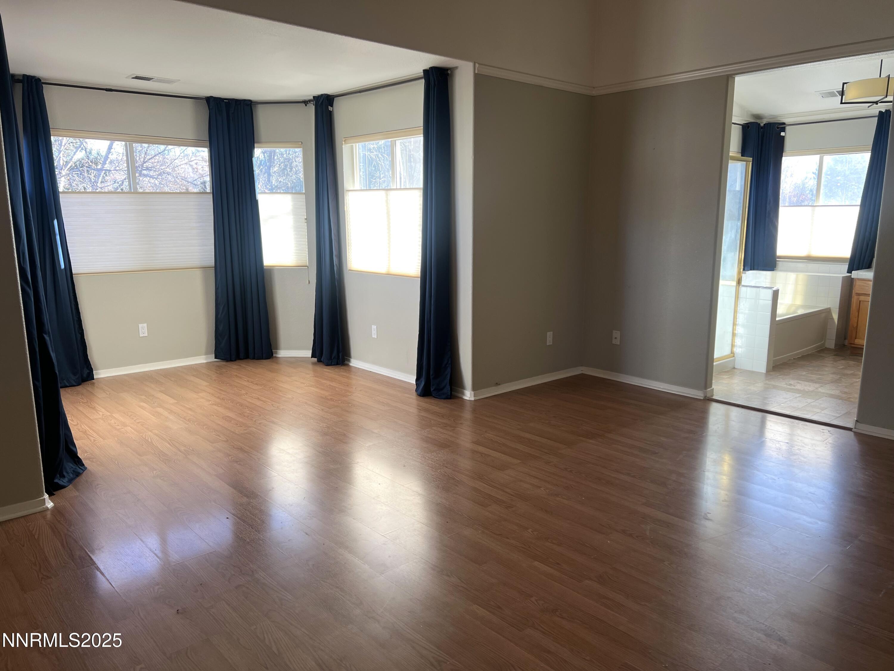 Sparks, Nevada, 89436, United States, 3 Bedrooms Bedrooms, ,3 BathroomsBathrooms,Residential,For Sale,1992114