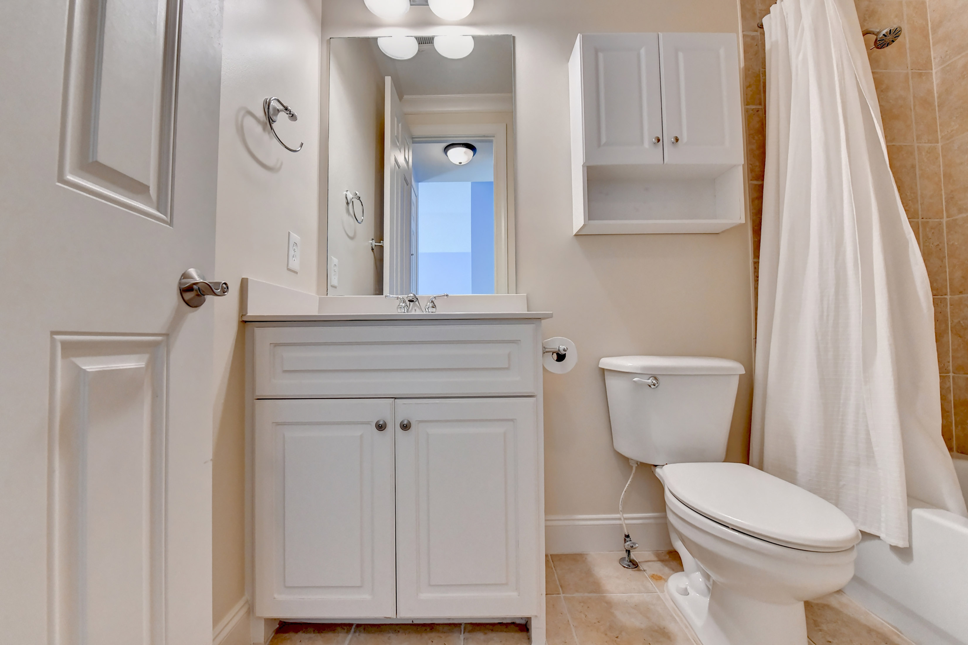  Luxury, Comfort and Privacy in One of Roswell