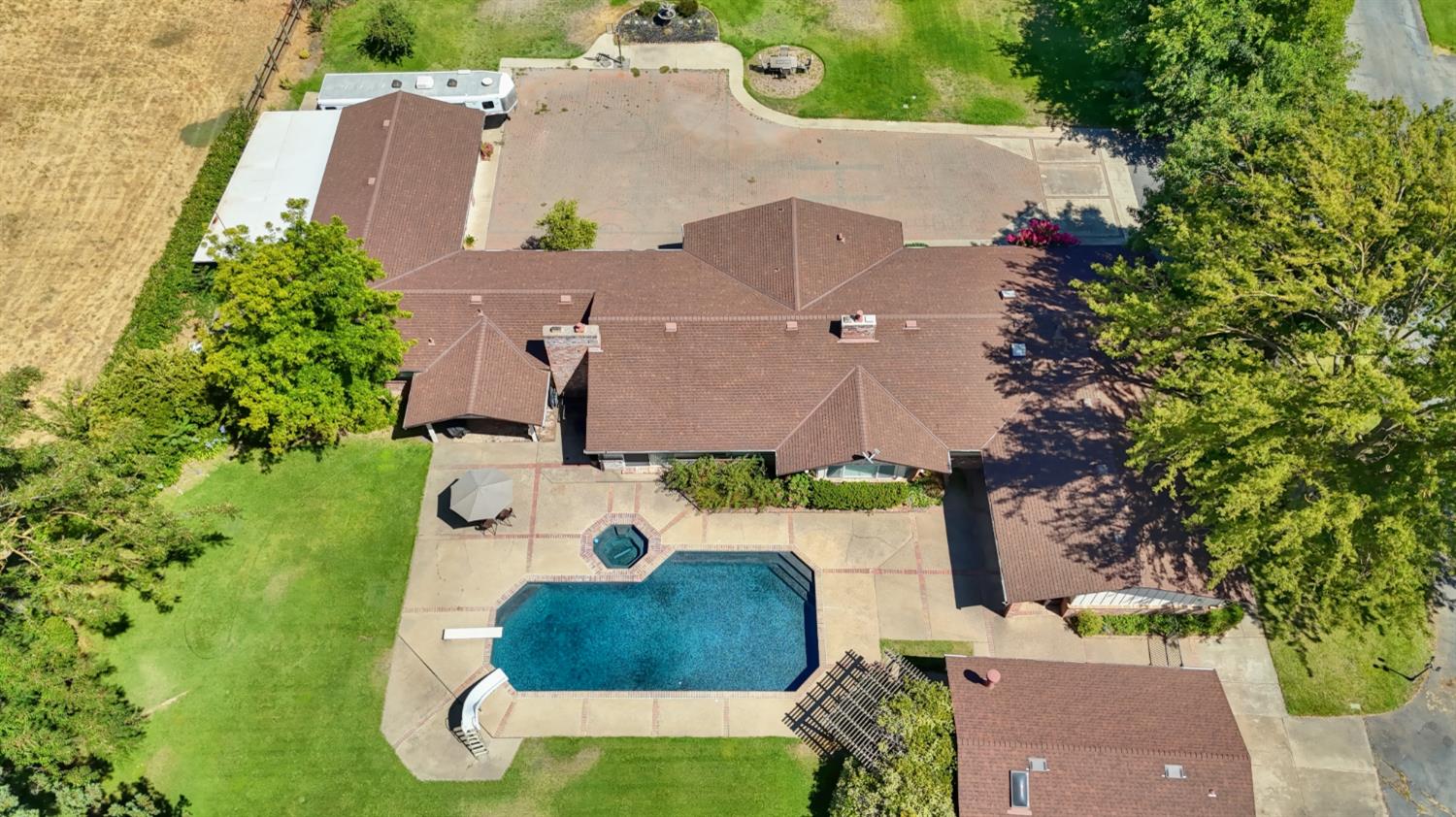 Wilton, California, 95693, United States, 5 Bedrooms Bedrooms, ,4 BathroomsBathrooms,Residential,For Sale,1901848