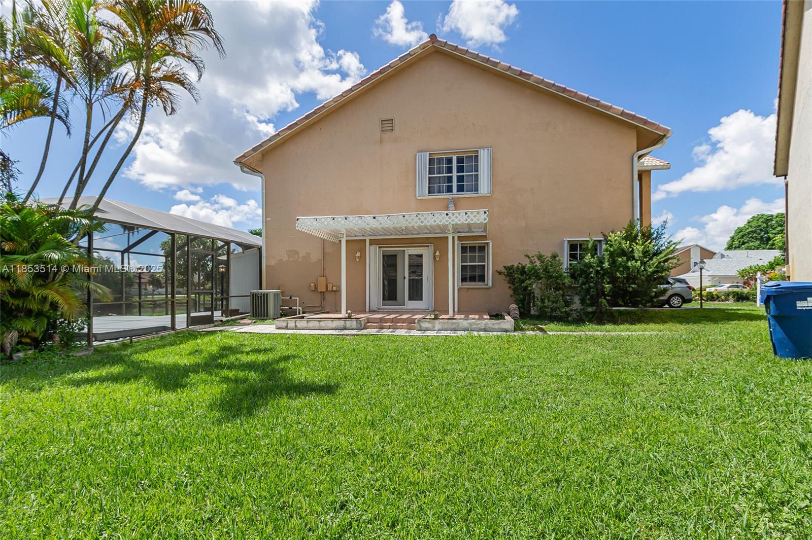 Hialeah, Florida, 33015, United States, 4 Bedrooms Bedrooms, ,3 BathroomsBathrooms,Residential,For Sale,1918630
