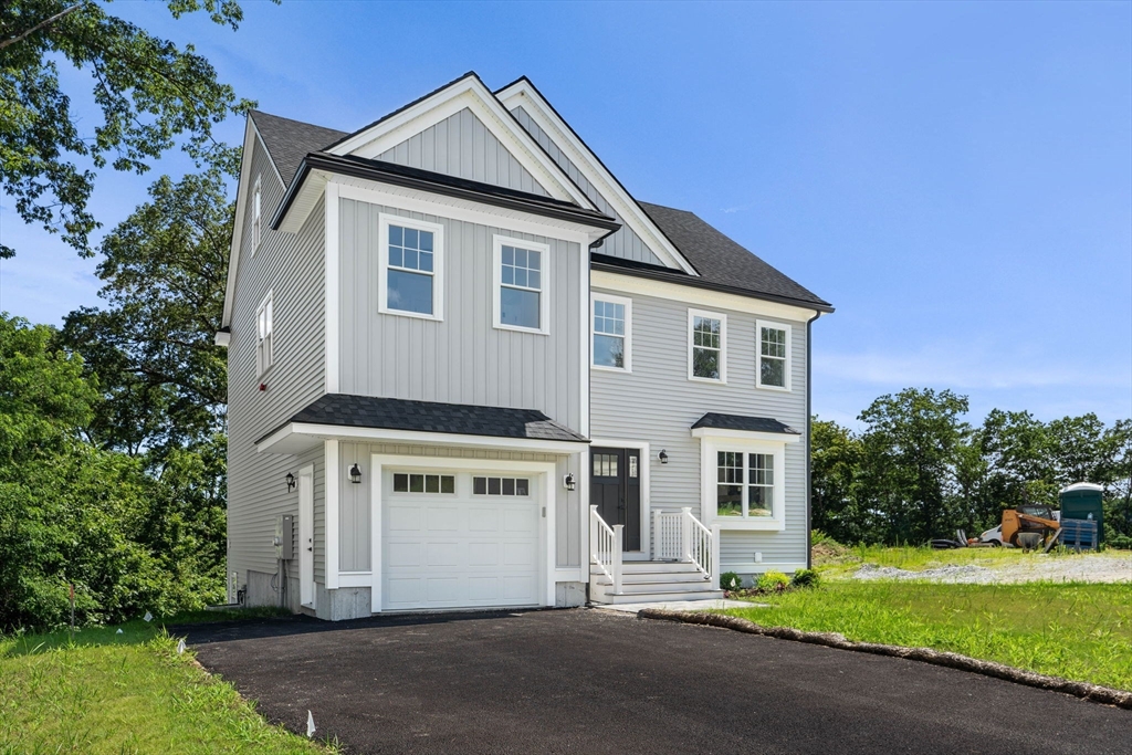 Haverhill, Massachusetts, 01832, United States, 3 Bedrooms Bedrooms, ,4 BathroomsBathrooms,Residential,For Sale,1827330