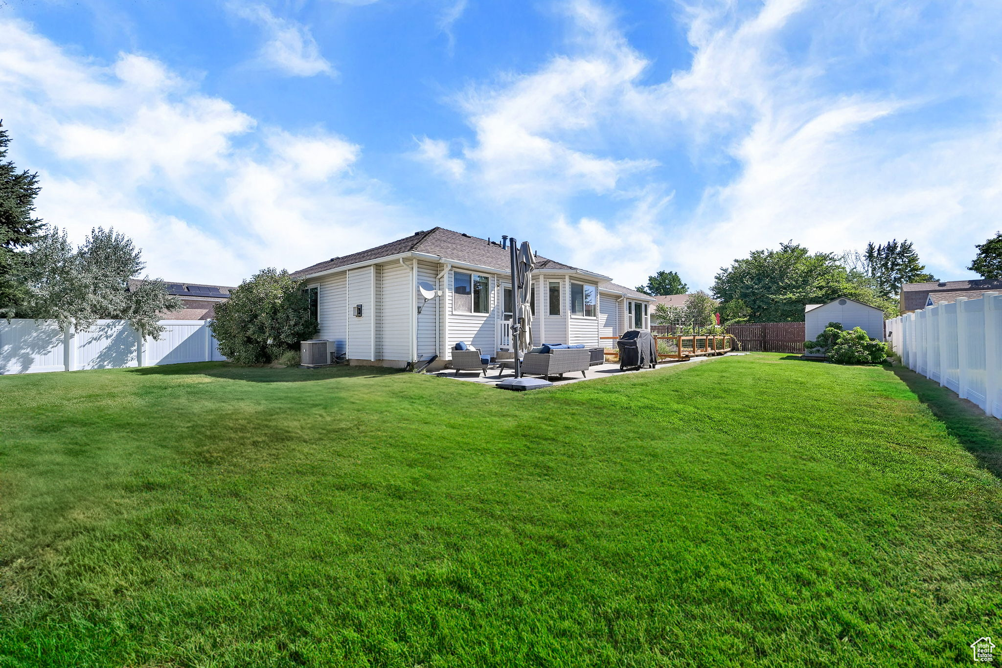 Clinton, Utah, 84015, United States, 7 Bedrooms Bedrooms, ,3 BathroomsBathrooms,Residential,For Sale,1918162