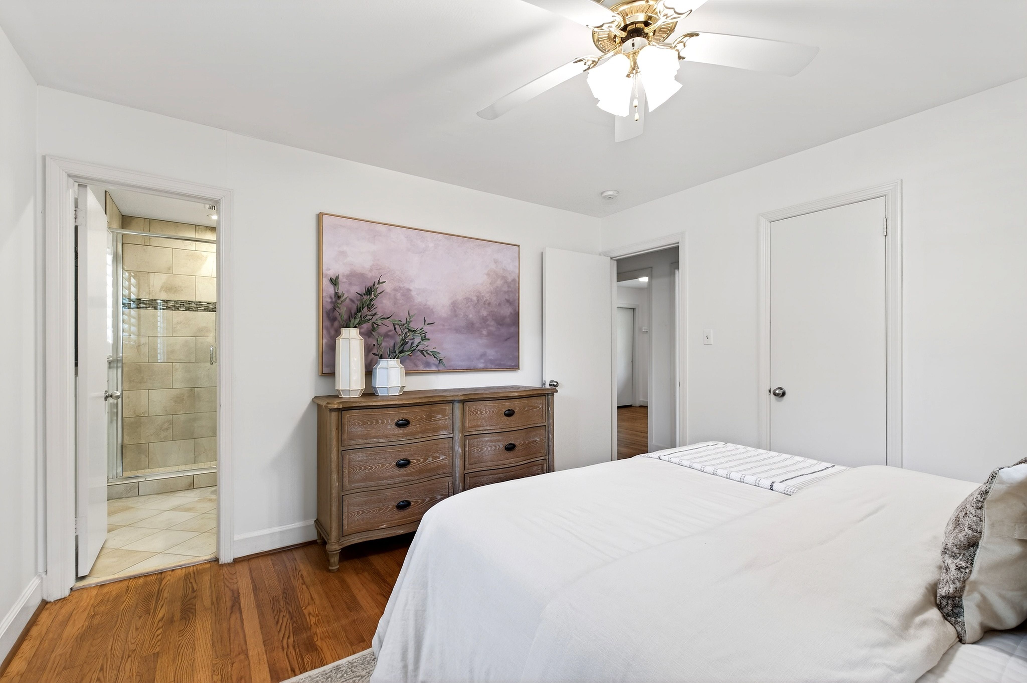  908 Brookwood Drive, Raleigh, NC, 27607 - 物件實景