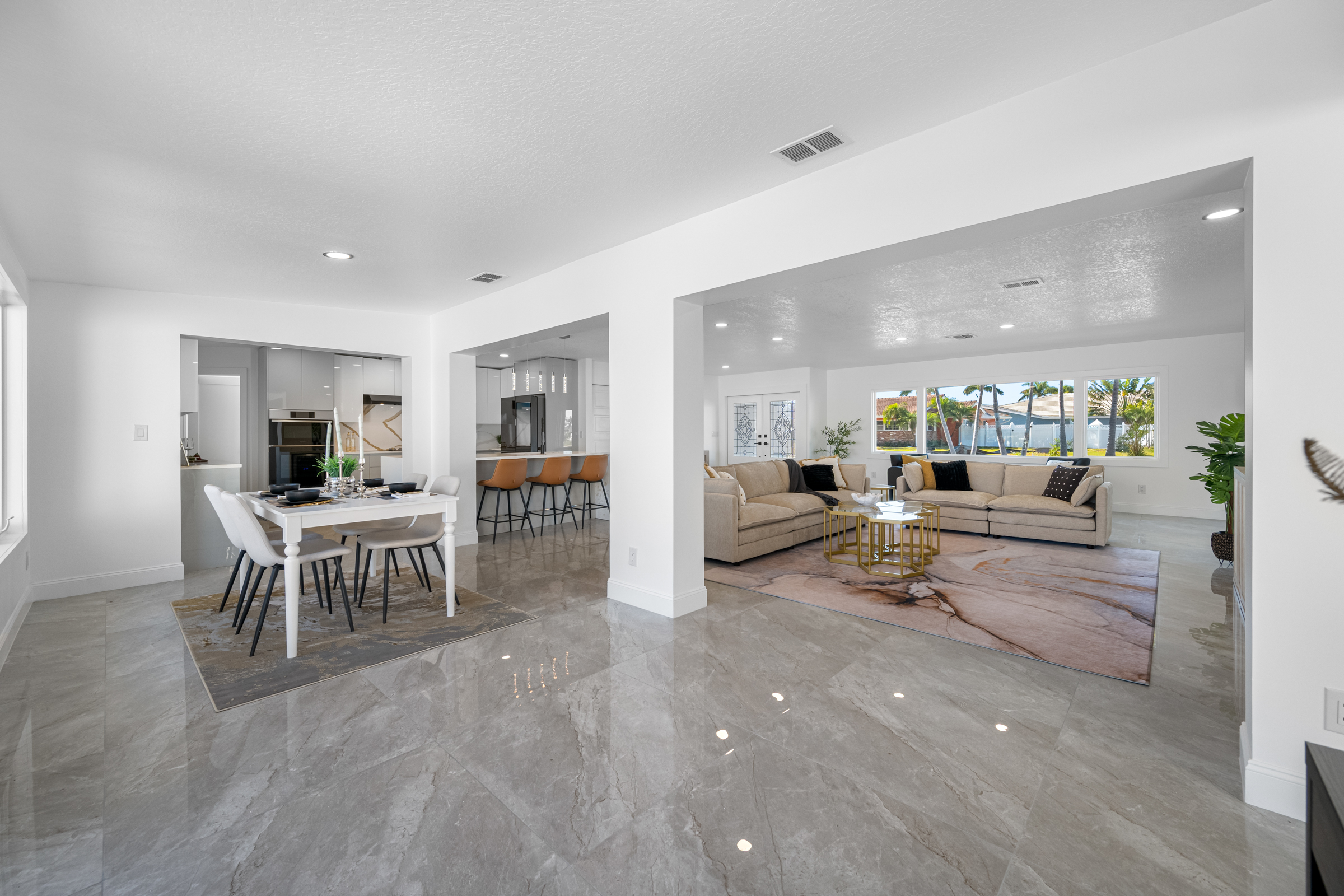 St Petersburg, Florida, 33707, United States, 3 Bedrooms Bedrooms, ,3 BathroomsBathrooms,Residential,For Sale,2017705