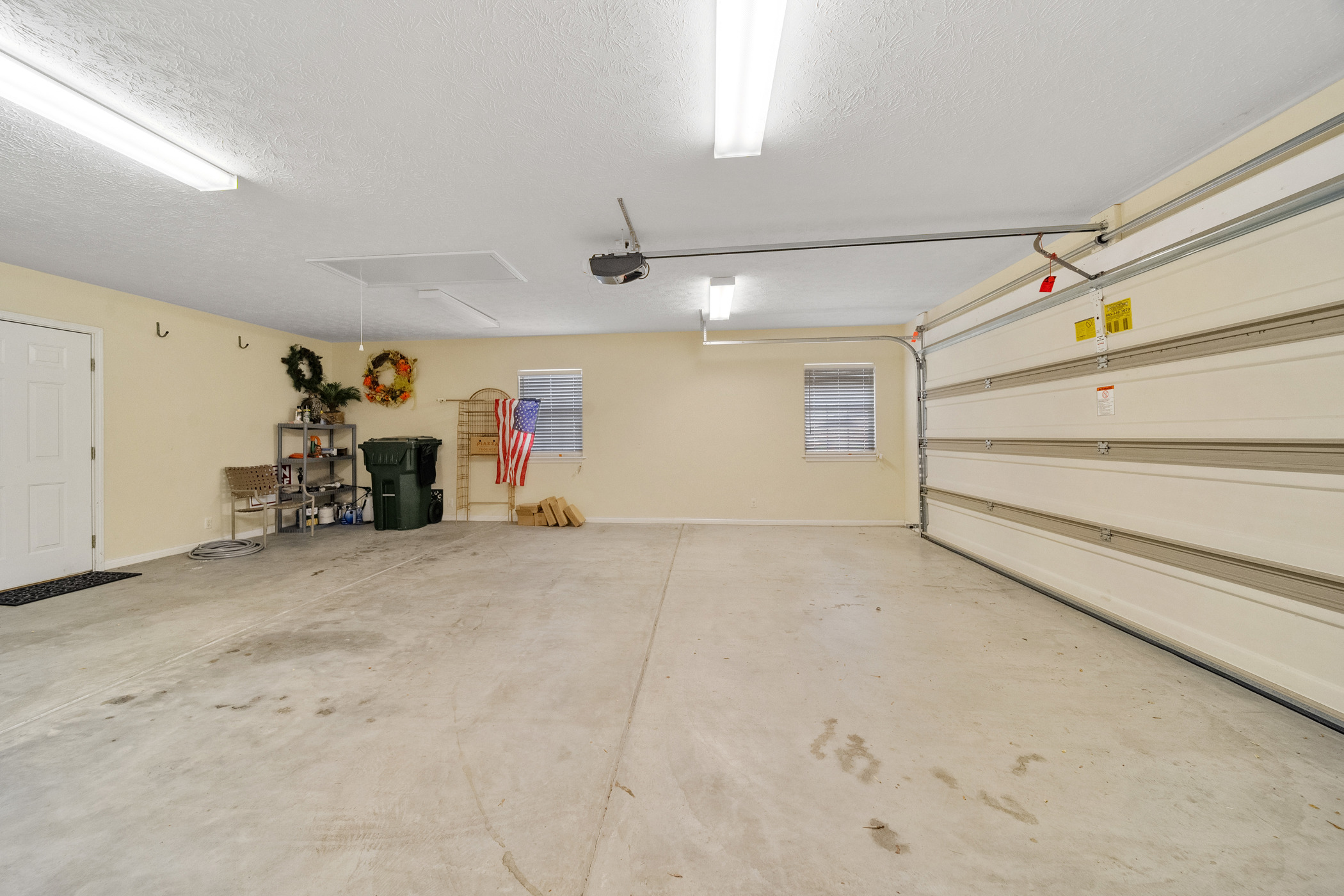 Sevierville, Tennessee, 37862, United States, 3 Bedrooms Bedrooms, ,3 BathroomsBathrooms,Residential,For Sale,1982821