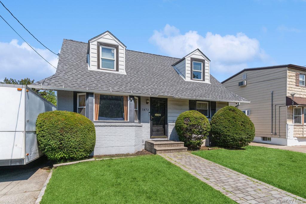 Elmont, New York, 11003, United States, 4 Bedrooms Bedrooms, ,1 BathroomBathrooms,Residential,For Sale,1938597
