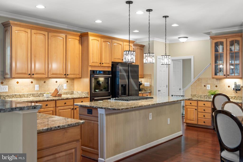 Broadlands, Virginia, 20148, United States, 5 Bedrooms Bedrooms, ,5 BathroomsBathrooms,Residential,For Sale,1977540