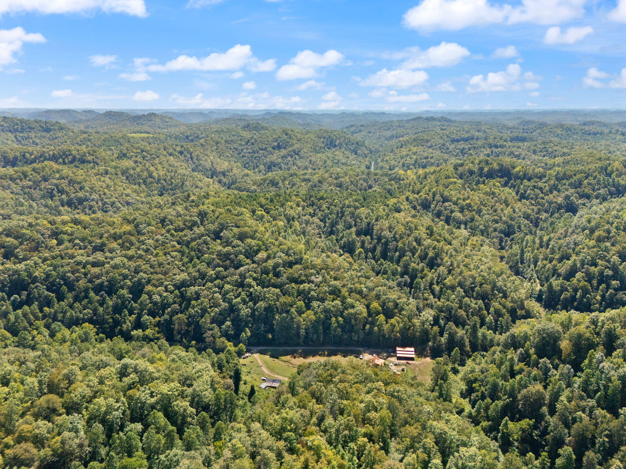 Sextons Creek, Kentucky, 40983, United States, 3 Bedrooms Bedrooms, ,2 BathroomsBathrooms,Residential,For Sale,1938834