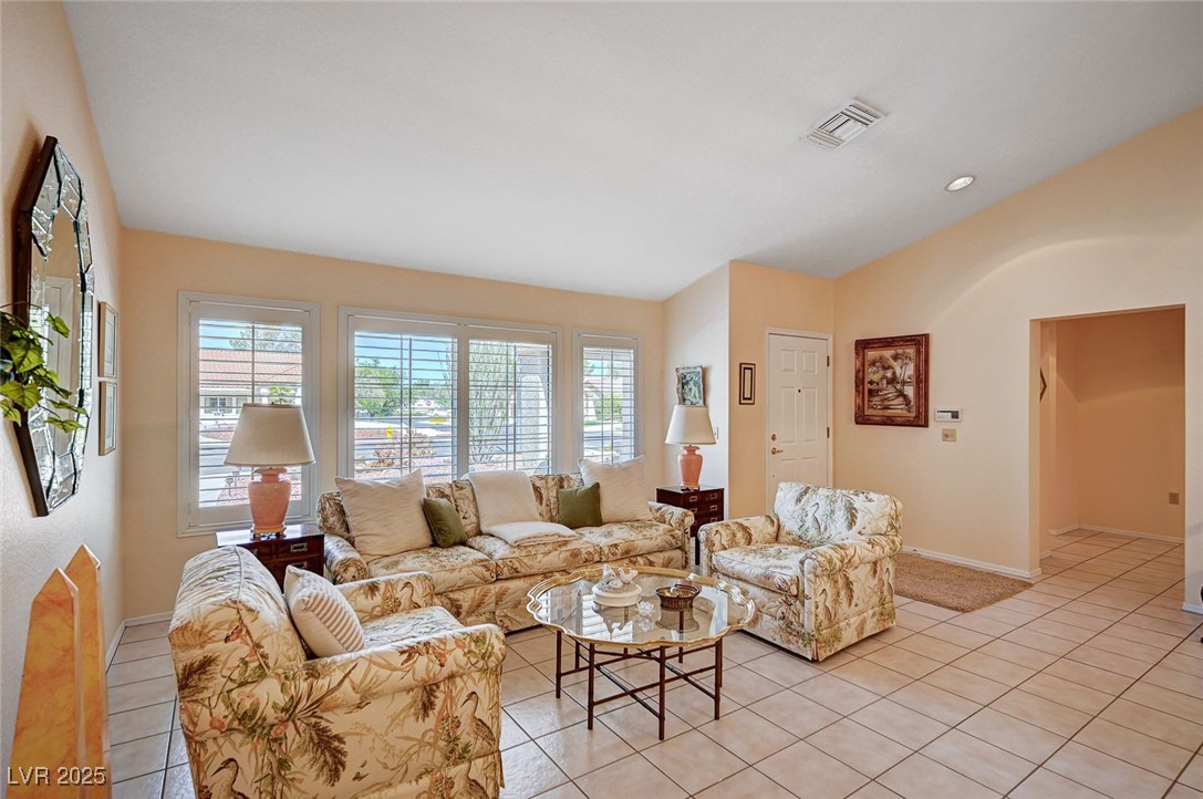 Las Vegas, Nevada, 89134, United States, 2 Bedrooms Bedrooms, ,2 BathroomsBathrooms,Residential,For Sale,1950375