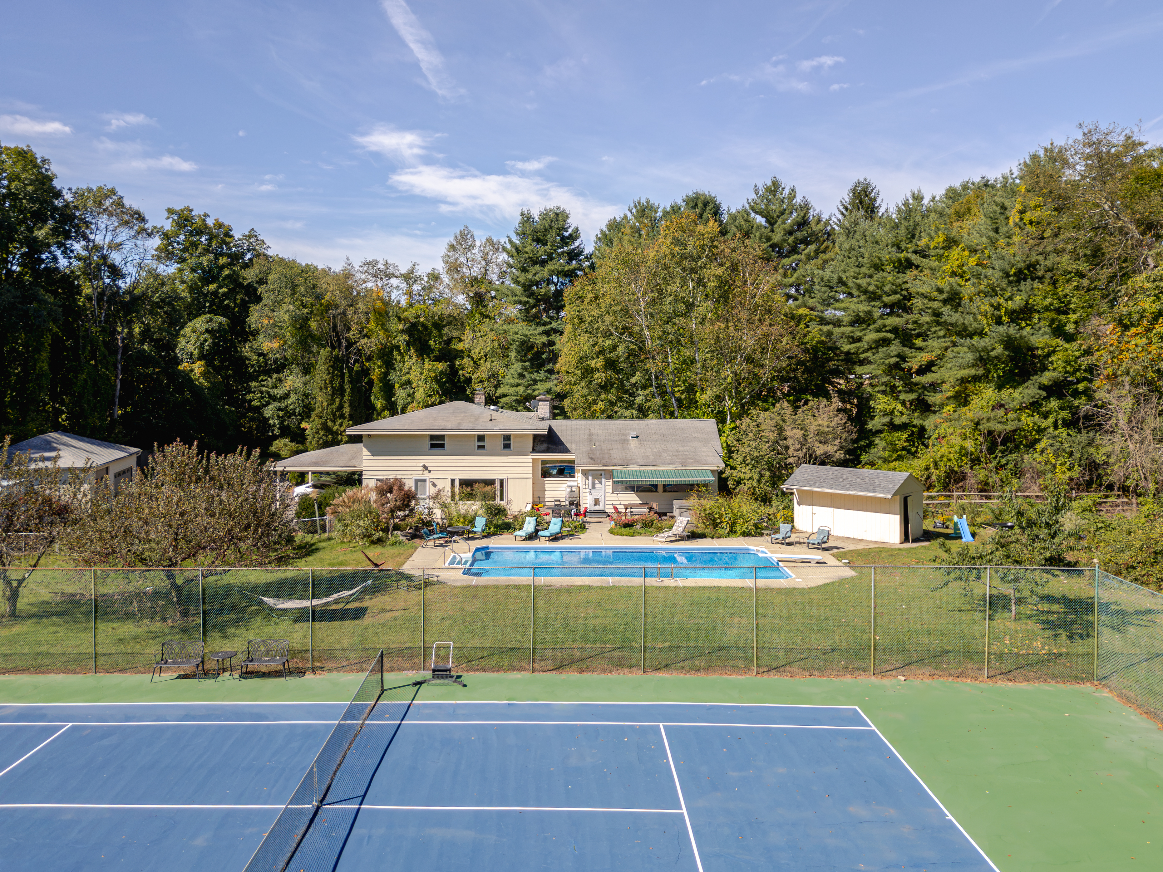  Private Great Barrington Compound: Heated Pool, Tennis/Pickleball Court & Mid-Ce - 物件實景