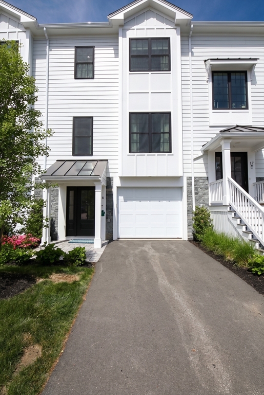 Peabody, Massachusetts, 01960, United States, 3 Bedrooms Bedrooms, ,4 BathroomsBathrooms,Residential,For Sale,2048851