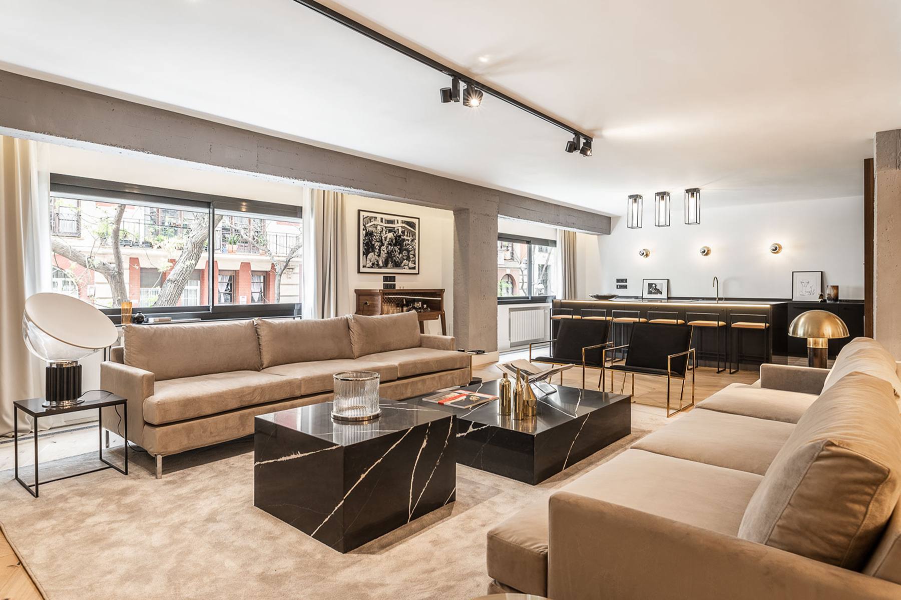  Flat of 272 m2 on a single floor with 4 suites designed by Nordic Standard - 物件實景