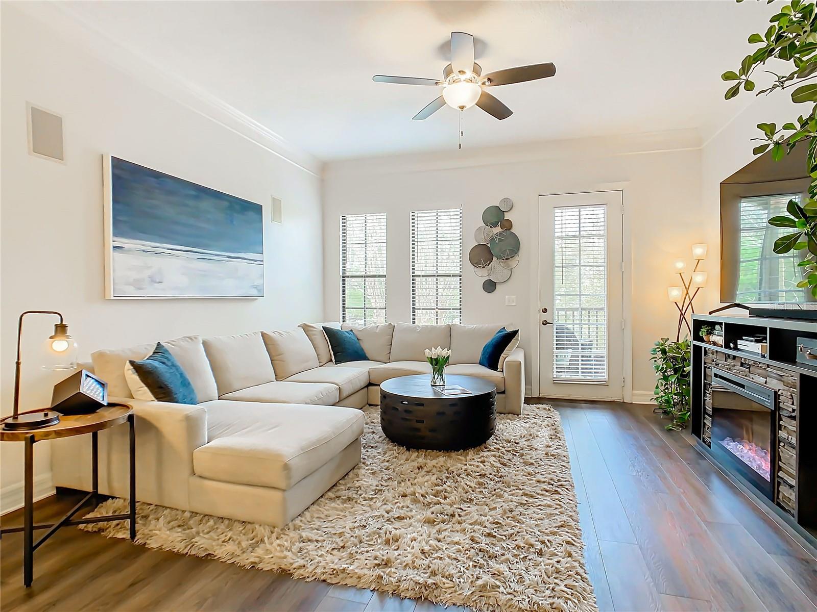 CELEBRATION, Florida, 34747, United States, 2 Bedrooms Bedrooms, ,2 BathroomsBathrooms,Residential,For Sale,1982943