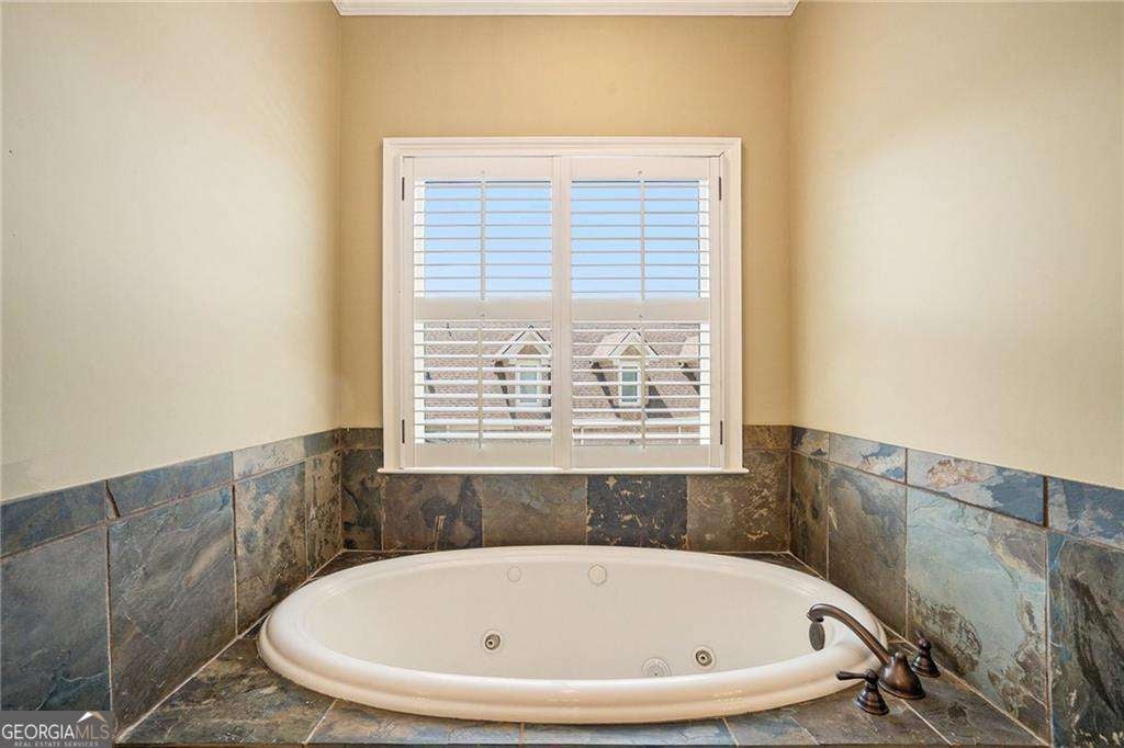 Braselton, Georgia, 30517, United States, 6 Bedrooms Bedrooms, ,5 BathroomsBathrooms,Residential,For Sale,1952004